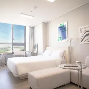 Appartement Uh Flat The Songdo, Incheon